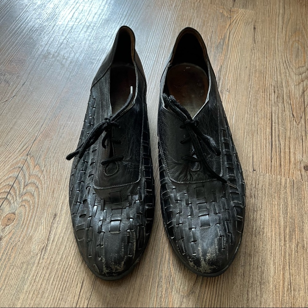 Kumfs Made in New Zealand Thatched Style Shoes Round Toes Woven Details Size 10